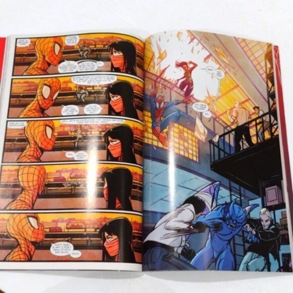 Trade Paperback Silk: The Life & Times of Cindy Moon Vol 0 Robbie Thompson 2015 - Picture 10 of 10